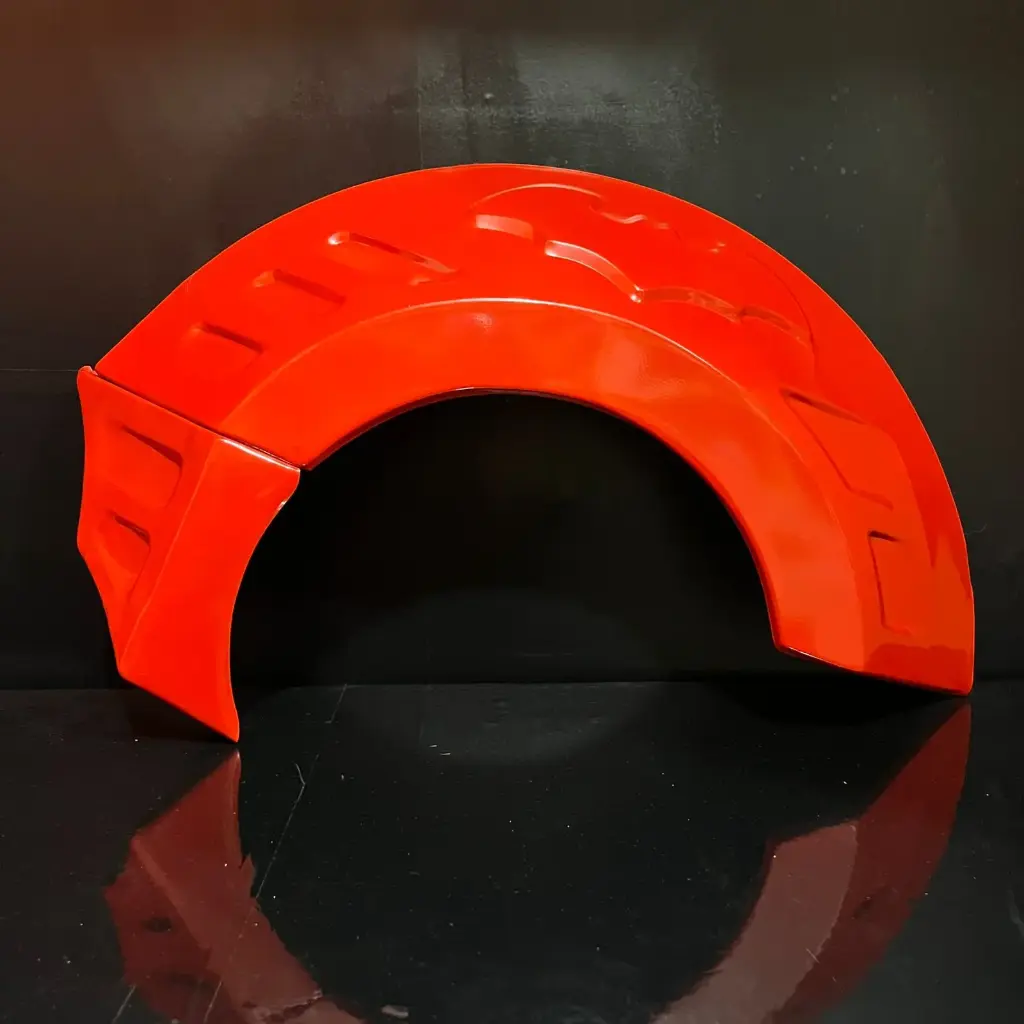 Tapabarro Deportivo Modelo Murciélago rojo
